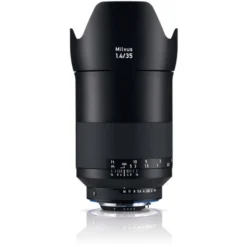 Zeiss Milvus 35mm f1.4 Lens