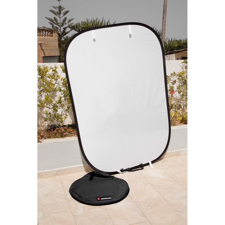 Manfrotto Collapsible Panelite Reflector 1.8 x 1.2m Silver/White - Image 2