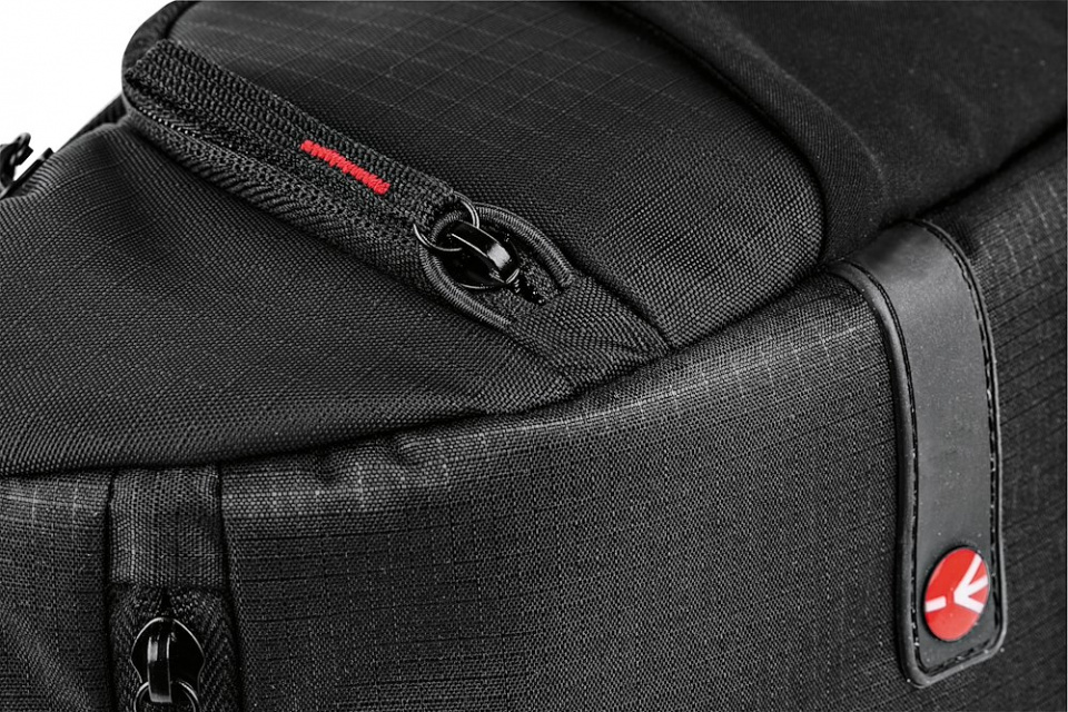 Manfrotto Fasttrack-8 PL; Sling Bag - Image 4