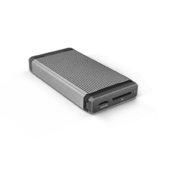 SanDisk PRO-READER SD and microSD angle